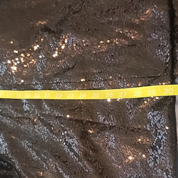 Black sequin ladies suit - Picture 16 of 16